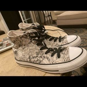 converse with flowers on them